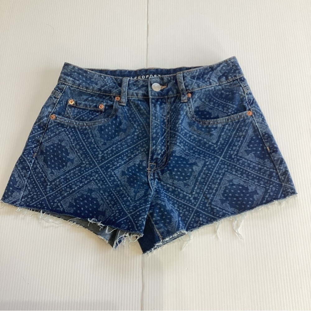 Aeropostale Mom Jean Shorts Womens Blue Denim Patterned Fringed Size 4